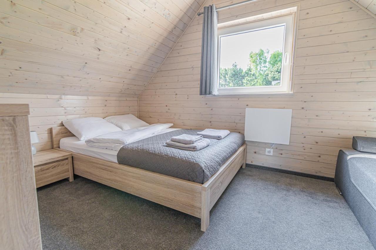 Wycisznia - Drewniane Caloroczne Ferienhaus *
